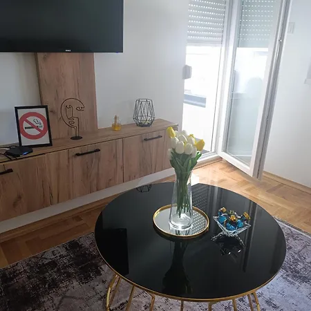 Apartment Sunny Stan Na Dan Bijeljina